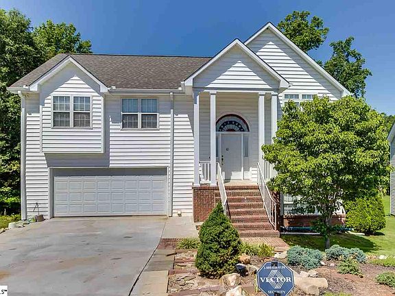 2nd image of 10 Baldwin Woods Cir