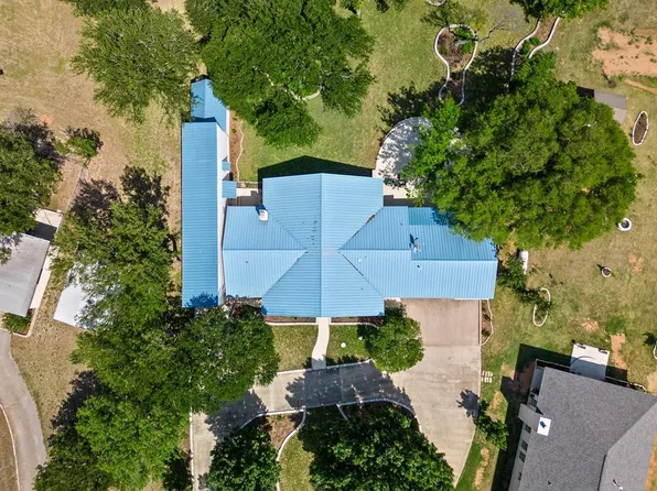 602 W Golden Beach Dr Drive, Buchanan Dam, TX 78609