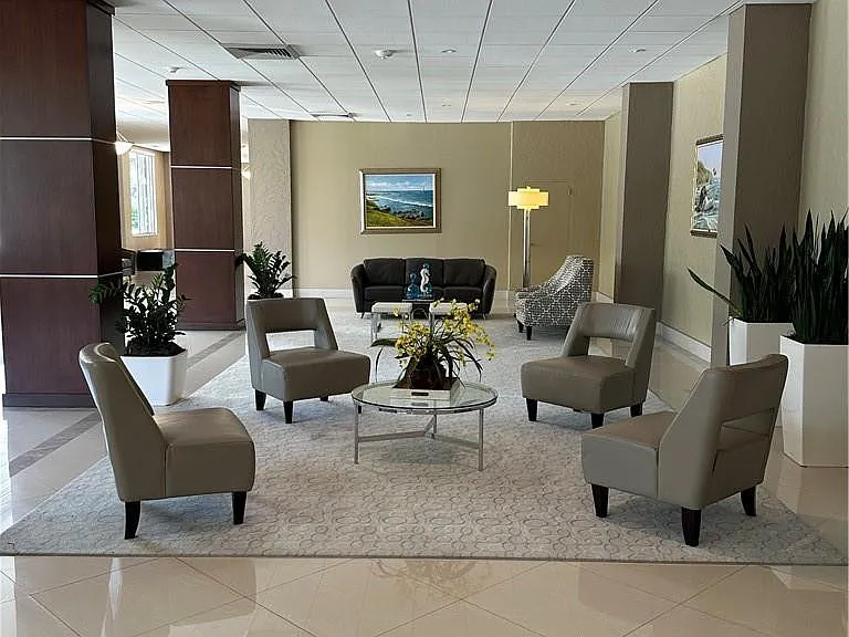 4250 Galt Ocean Dr #9F — Photo 25