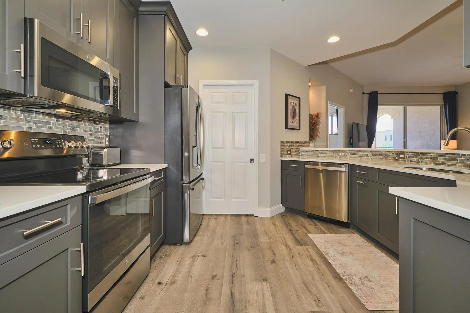 9190 Southmont Cove - 1 — Photo 2