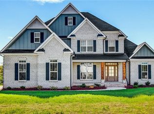 2006 Bob Jessup Dr, Greensboro, NC 27455