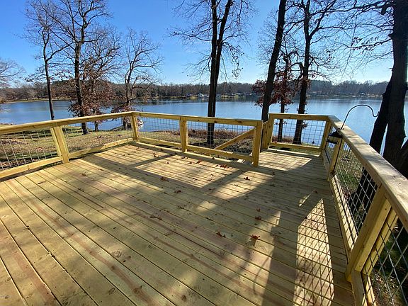 3rd image of 377 Wood Hills Dr