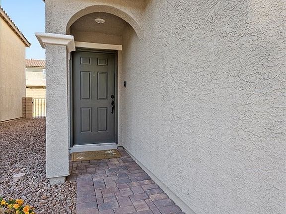 3rd image of 10417 Candelabra Cactus St