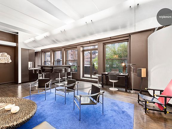 2nd image of 315 W 36th St APT 12A