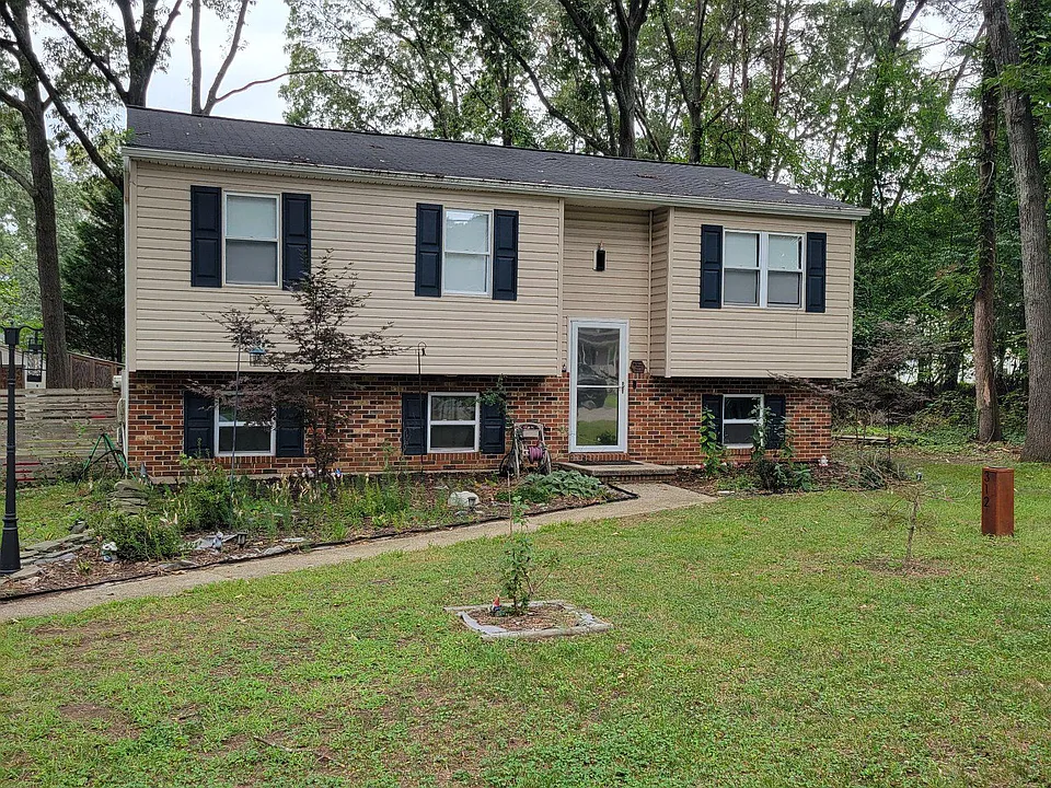 312 Queen Anne Rd