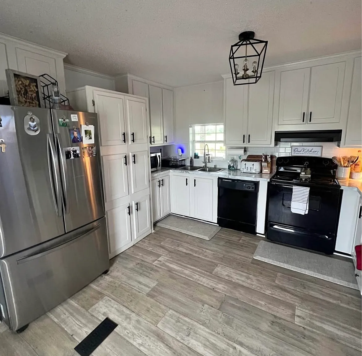 3 bed, 1280 sqft, $1,200 — Photo 1