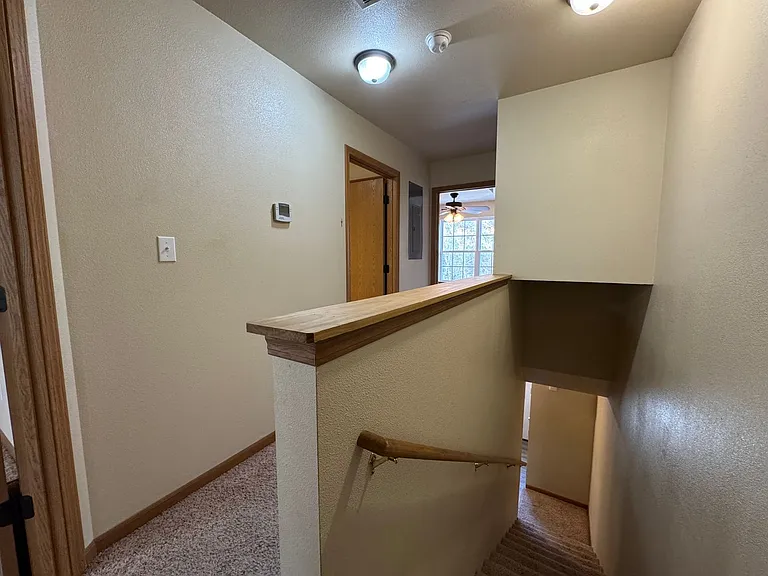 698 Hillside Rd — Photo 14