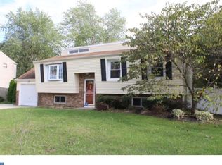 29 Regulus Dr, Turnersville, NJ 08012