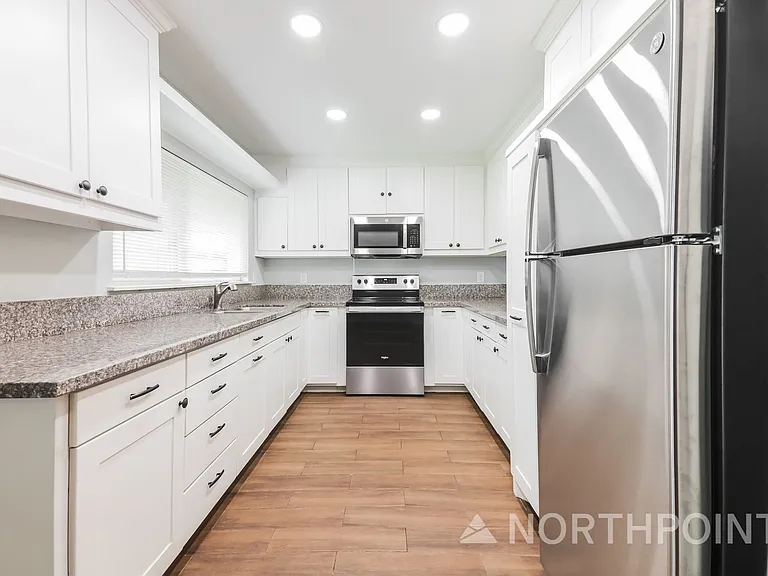 2722 Spiceberry Ln — Photo 9