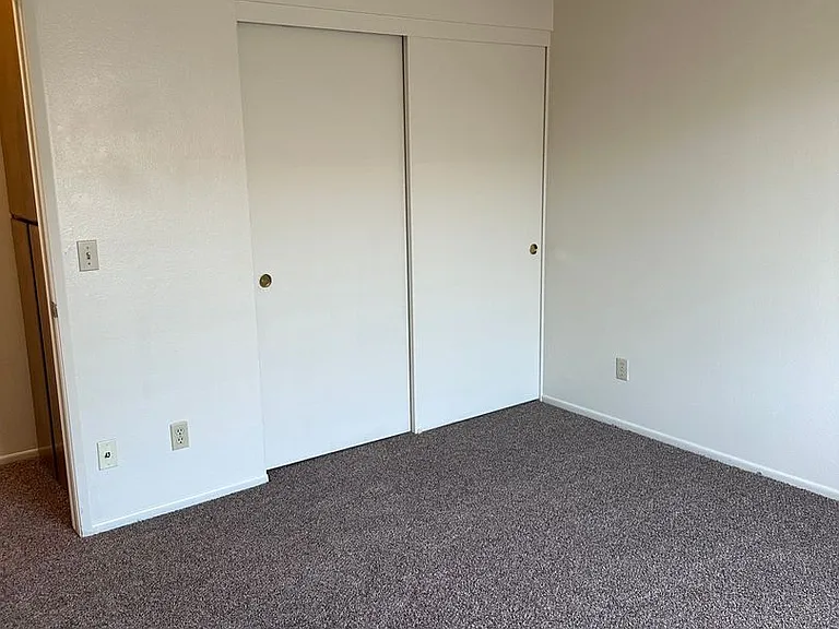 15682 Bear Valley Rd — Photo 18
