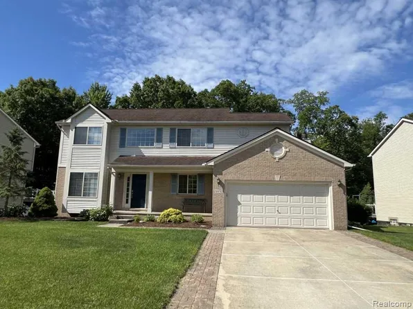 5931 Cedar Ridge Dr, Ann Arbor, MI 48103