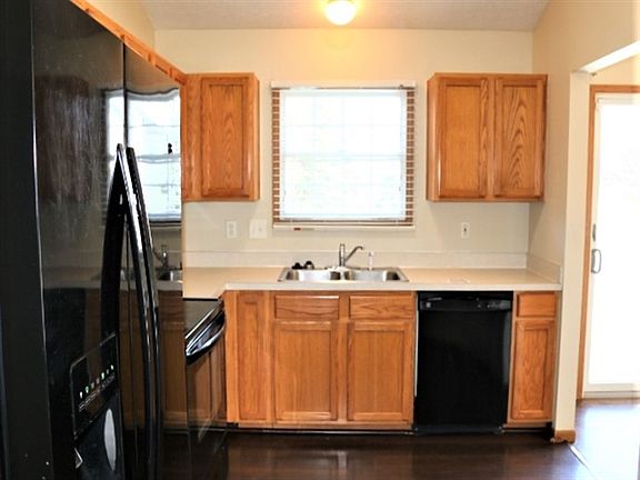 3rd image of 644 Olde Irish Dr