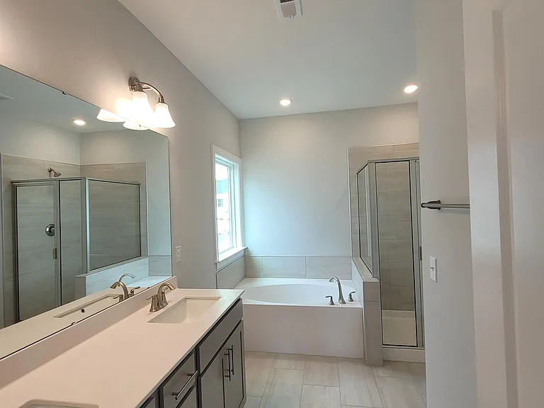 124 Trailing Bluff Way — Photo 1