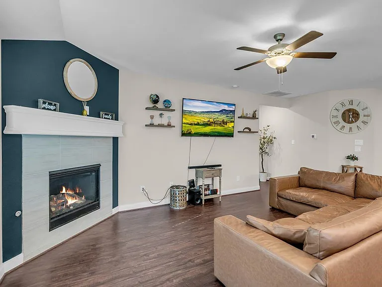 1917 Canyon Live Oak St — Photo 16