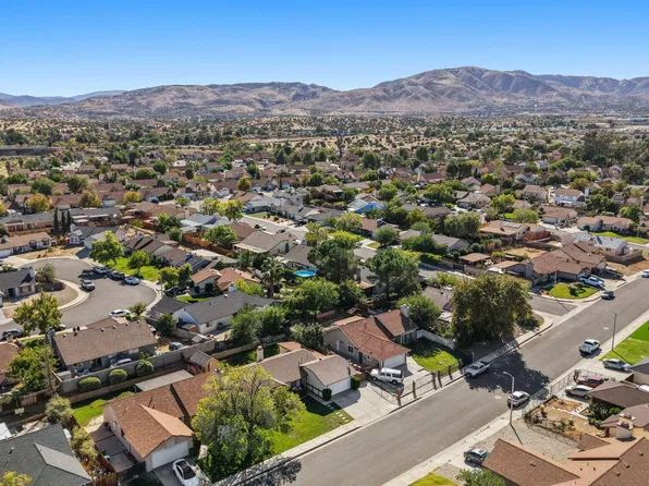 1820 E Avenue R10, Palmdale, CA 93550