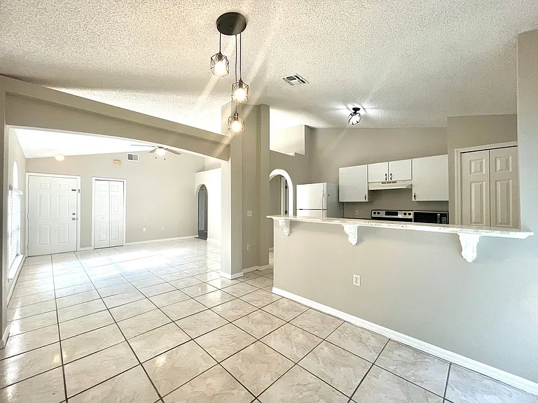 7329 Lawn Tennis Ln — Photo 10