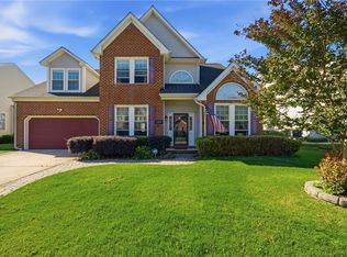 123 Lakes Edge Dr, Suffolk, VA 23434