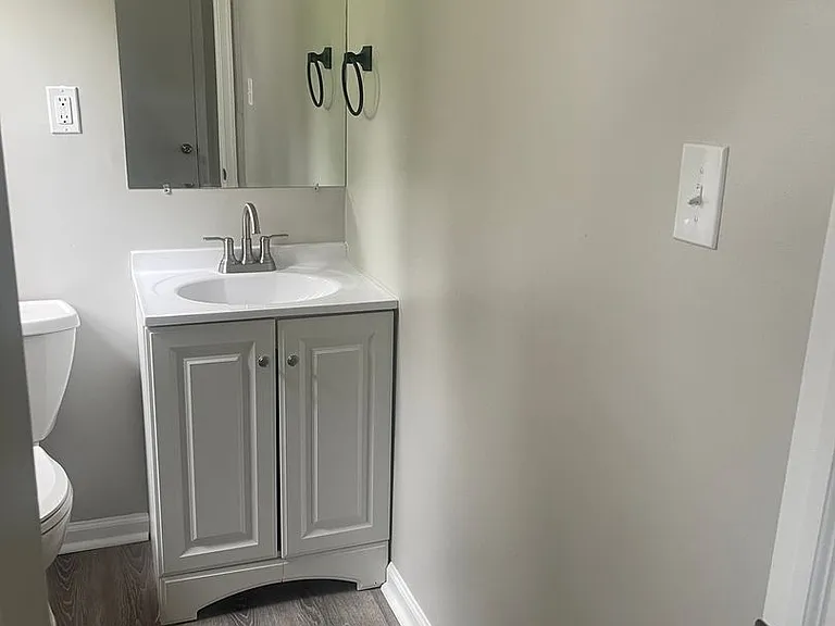 4803 Paulson Dr — Photo 10
