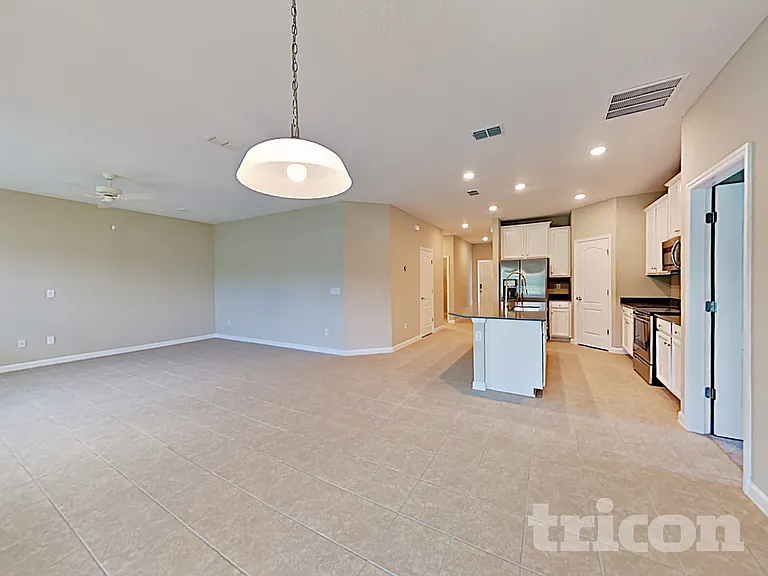 10226 Pavnes Creek Dr — Photo 15
