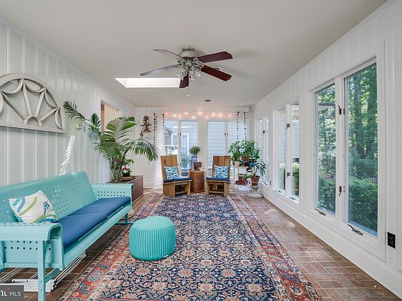 4th image of 107 Windsor Cir