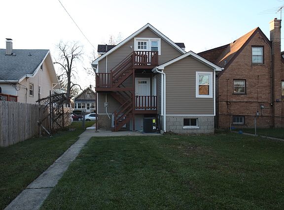 5th image of 2641 N Mont Clare Ave