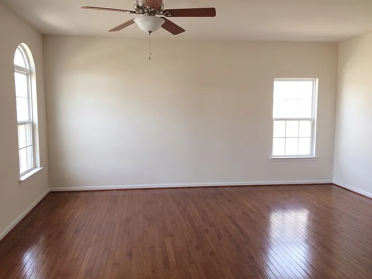 4255 Talmadge Cir — Photo 6