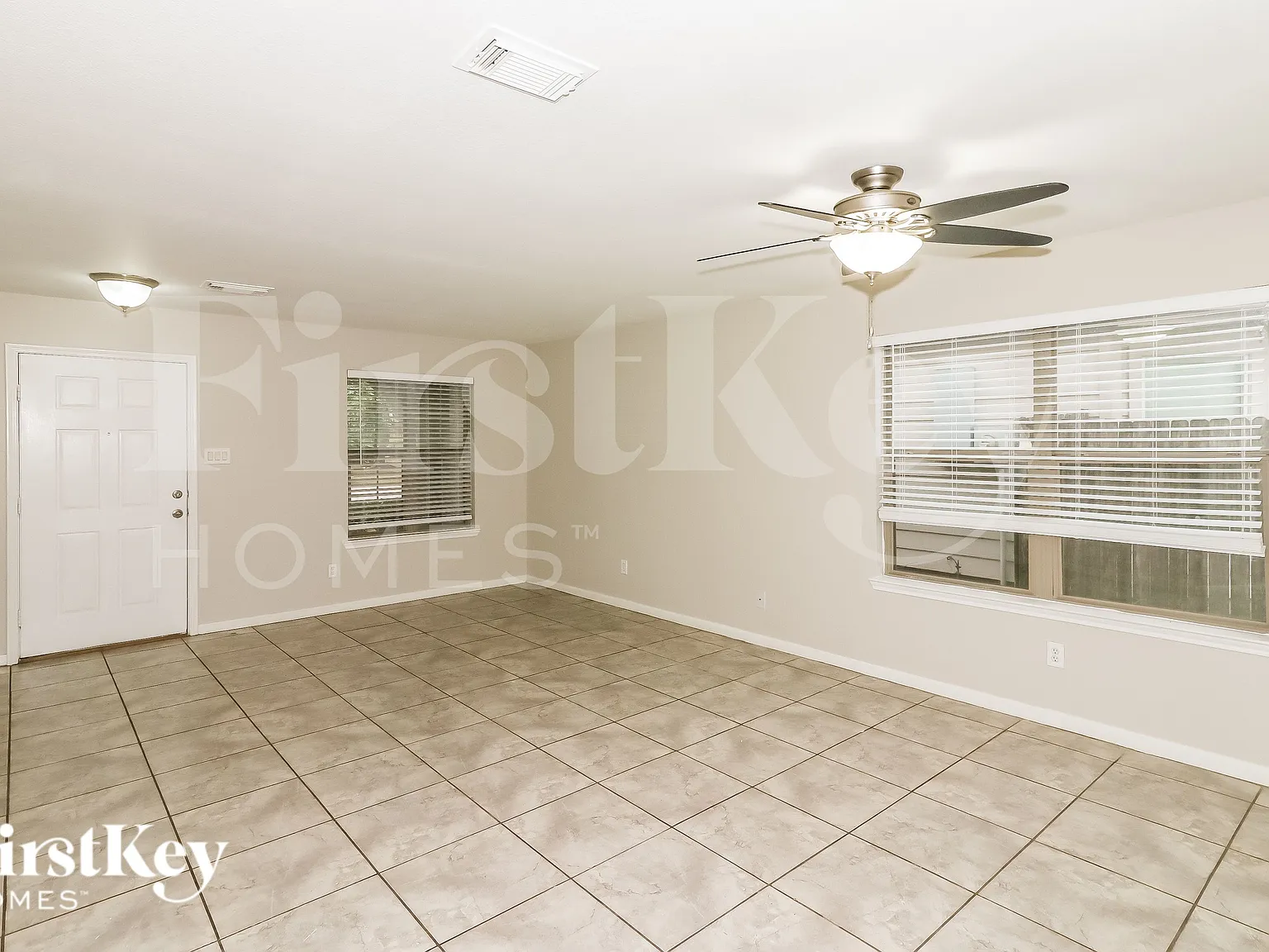 4 bed, 2.5 bath, 2989 sqft, $2,080 — Photo 3