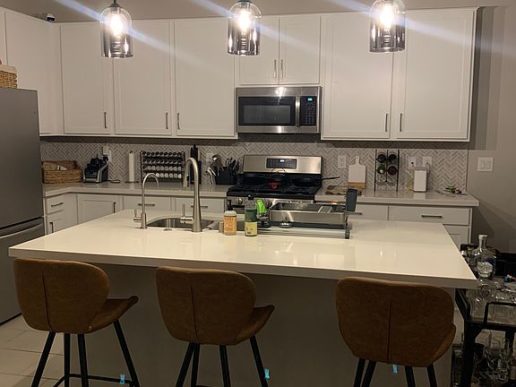 3rd image of 2719 High Echelon Rd