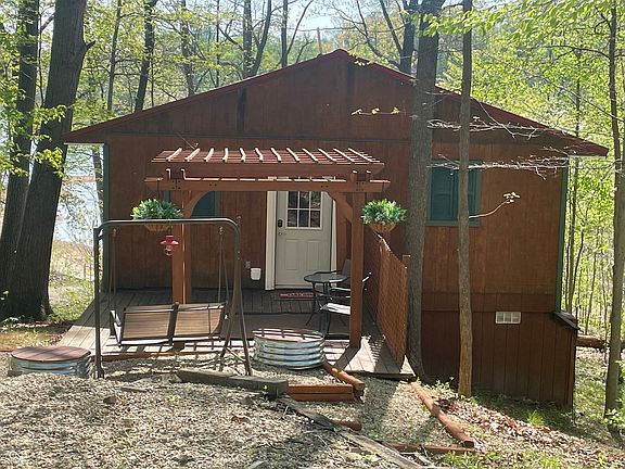 2nd image of 7665 E Butterman Rd