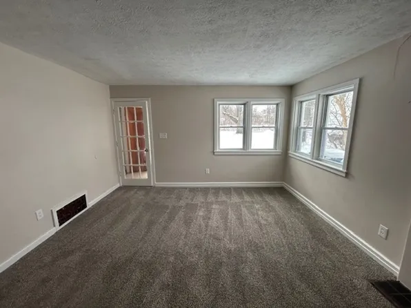 1763 E 36th St, Lorain, OH 44055