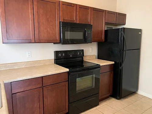 654 Washington Rd #3B Photo 1