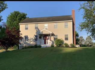 111 General Hobbs Rd, Jefferson, MA 01522