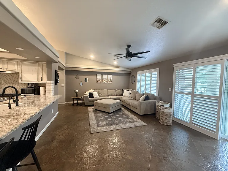 2134 E Desert Palms Dr — Photo 7