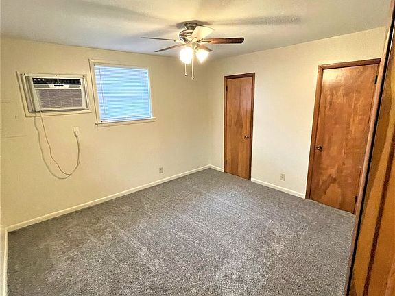 5th image of 206 Walnut St #2