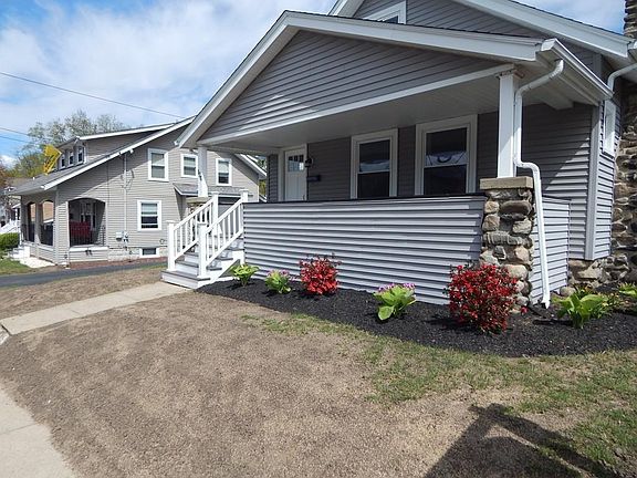 2nd image of 124 Groveland St