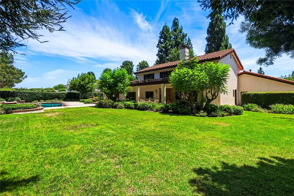 4 bed, 3.5 bath, 3792 sqft, $8,000 — Photo 1