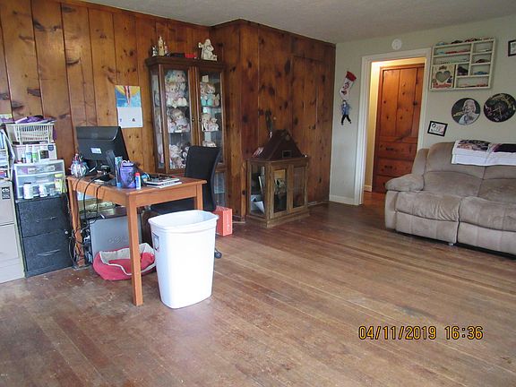 2nd image of 1107 SW Galley Ave