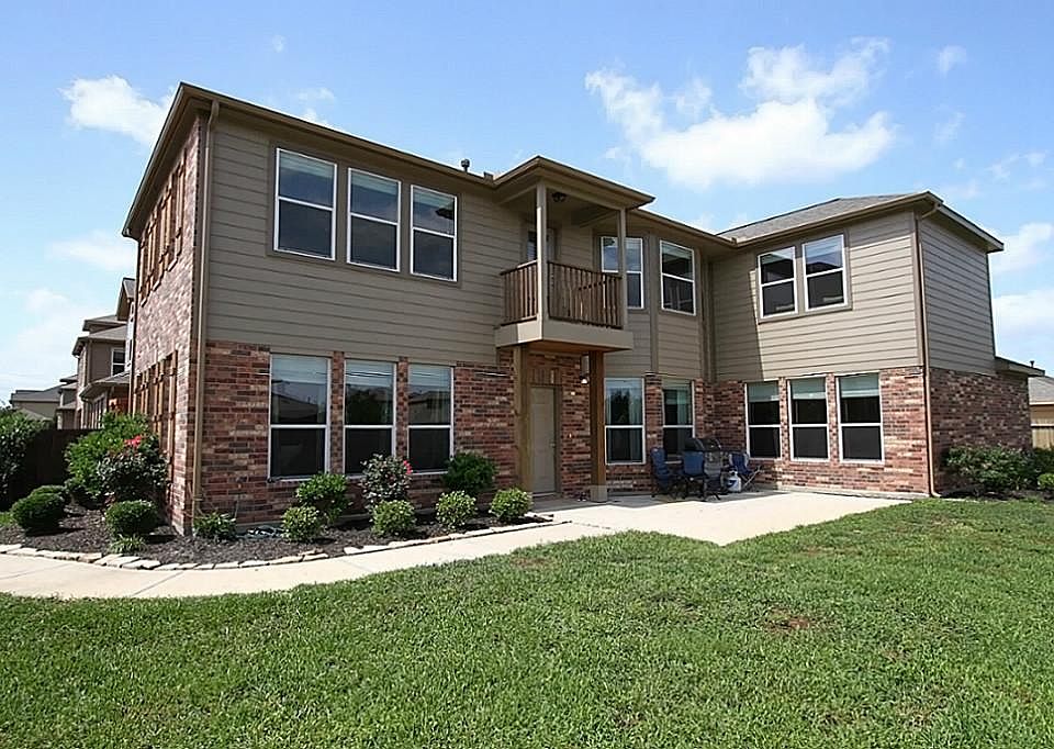 1st image of 8135 Gran Villa Dr
