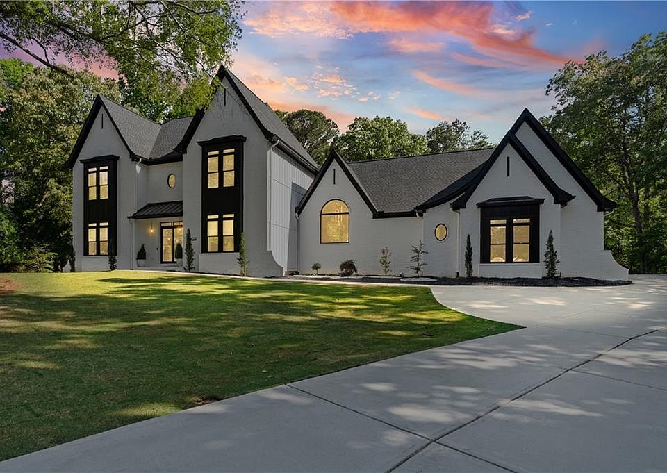 1st image of 4032 Wesley Chapel Rd