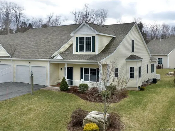 221 Meadow Brook Road, Oxford, CT 06478