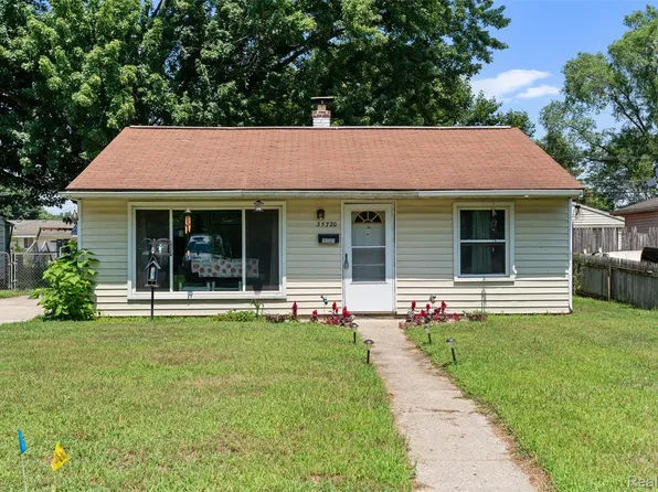 35720 Glen St, Westland, MI 48186