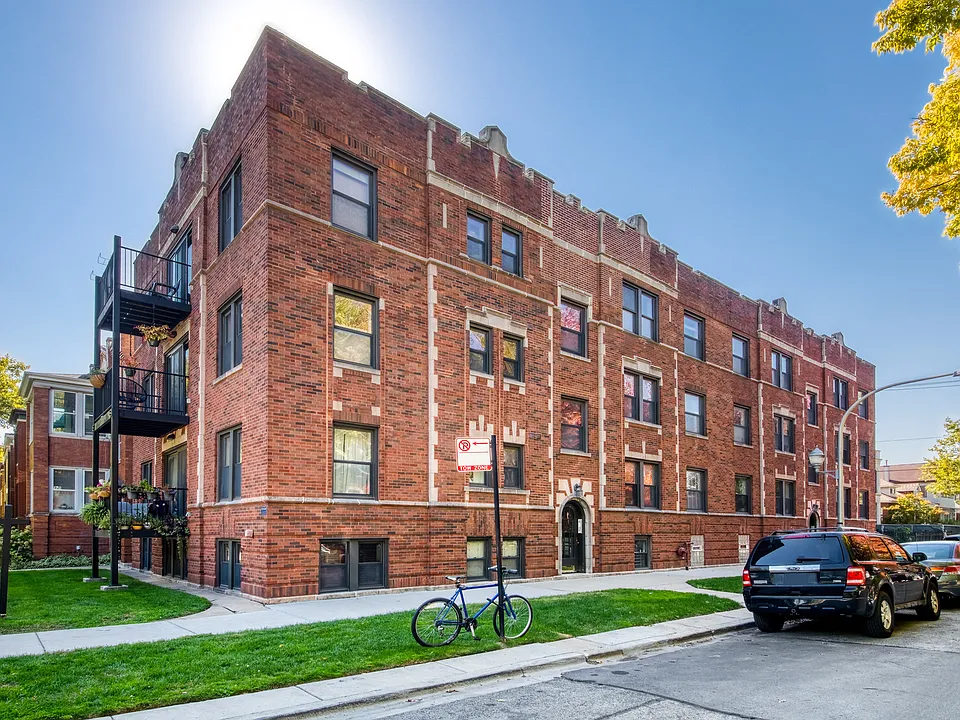 2211 W Winona St #1