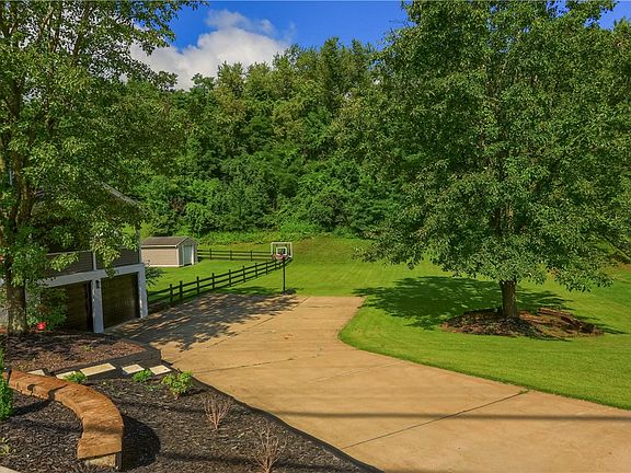 5th image of 2324 Forest Grove Rd