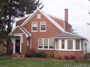 27 Taylor St, Staunton, VA 24401
