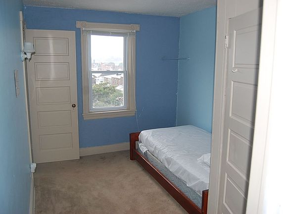 3rd floor room