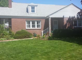 207 Gardner Ave, New London, CT 06320