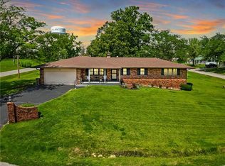 525 W Page St, Milan, MO 63556