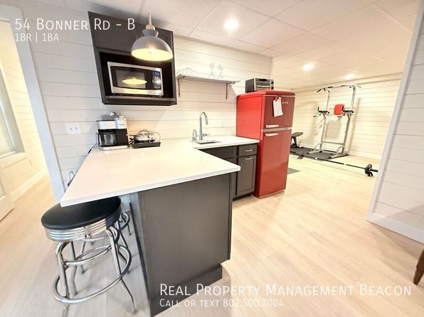 54 Bonner Rd #B