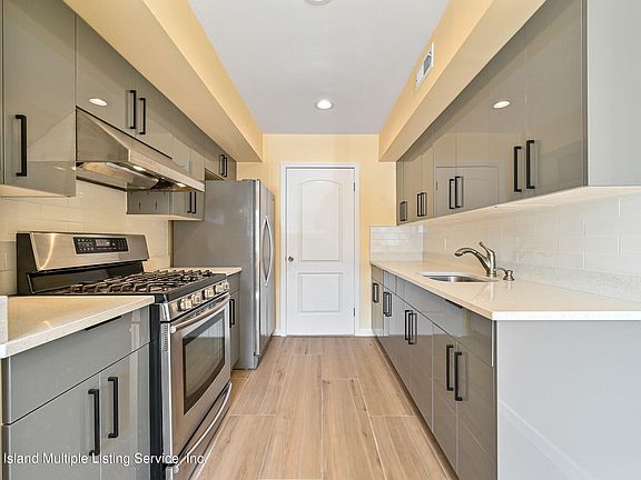 4th image of 226 Steuben St #A