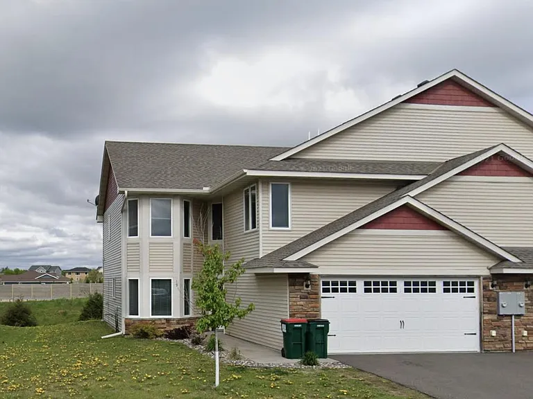 19 Meadowlark Dr — Photo 1